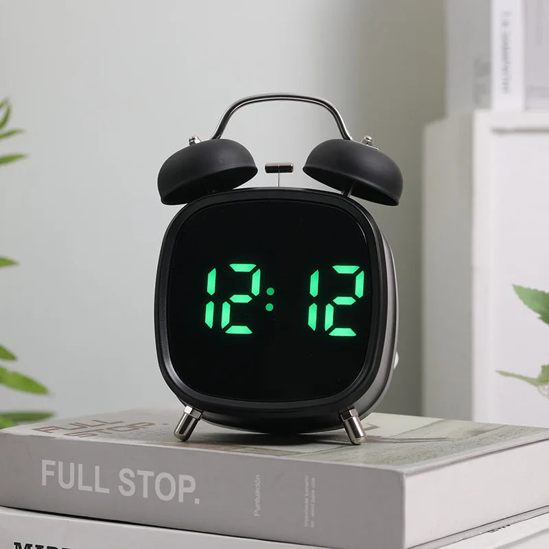 Réveil Digital Double Cloche LED avec Alarme & Affichage Lumineux