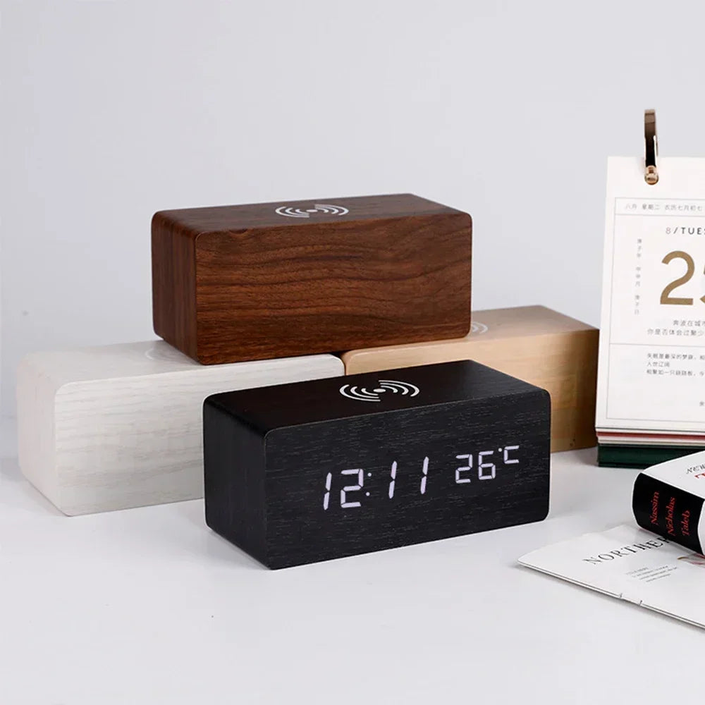 Réveil Digital en Bois avec Charge Sans Fil
